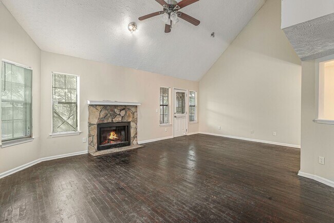 Building Photo - 1132 To Lani Farm Rd