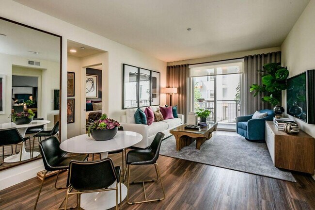 Foto del edificio - 345 E McKinley Ave