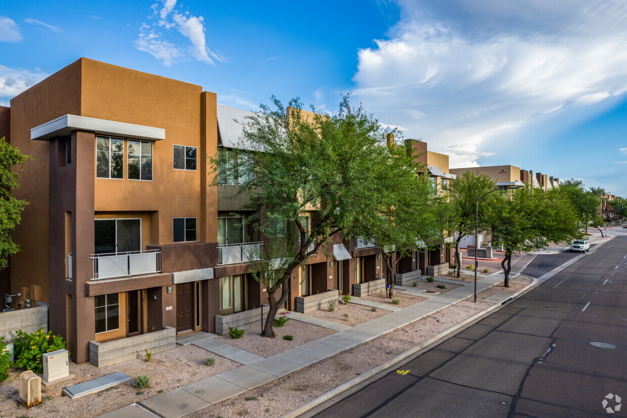 Primary Photo - The Quarter at Westgate