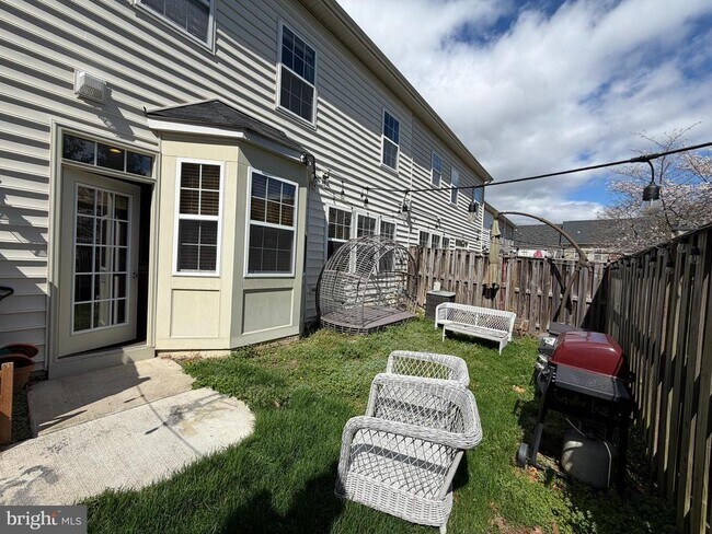 Foto del edificio - 308 Quinton Oaks Cir