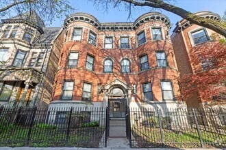 Building Photo - 5020 S Blackstone Ave