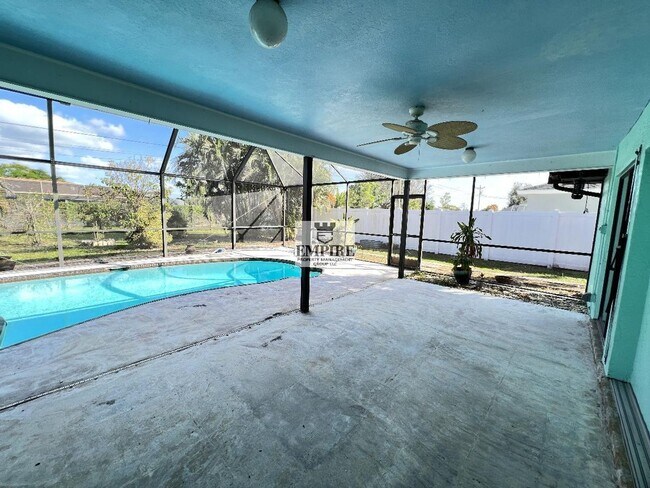 Foto del edificio - Cozy Cape Coral Pool Home – 3 Beds, 2 Bath...