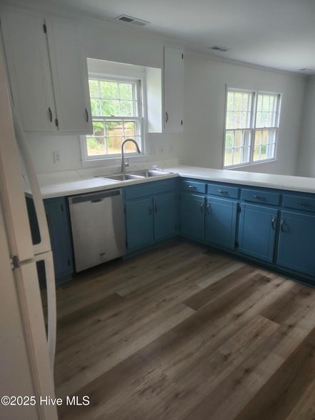 Building Photo - 179 Powell St