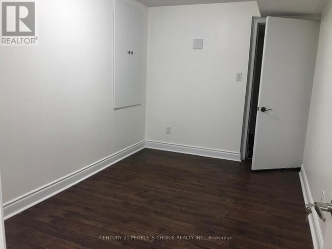 Building Photo - 10 Amaretto Ct