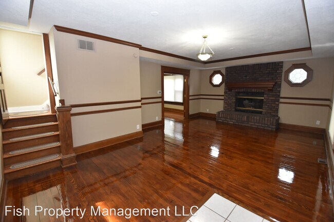 Building Photo - 3 br, 2 bath House - 202 N Main St