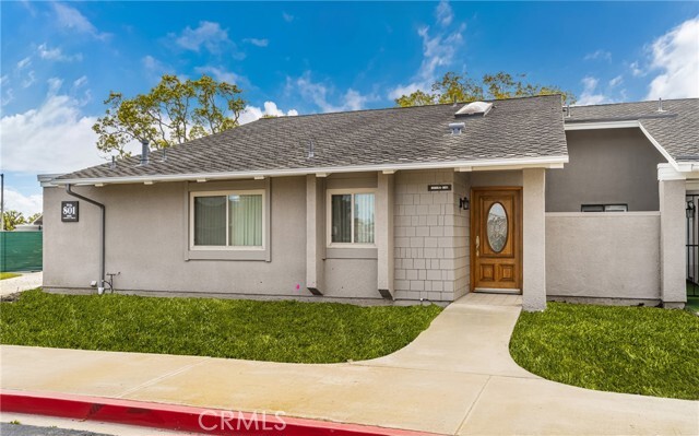 Foto principal - 8565 Larkhall Cir