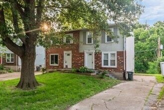 Building Photo - 2250 Jackson Dr