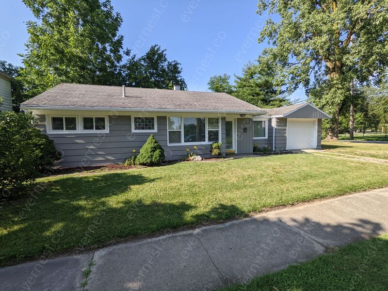 Foto principal - 1704 Georgia Ave