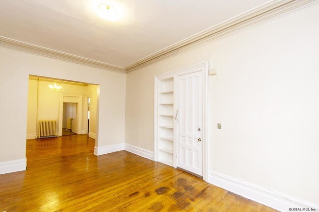 Foto del edificio - 133 Knox St