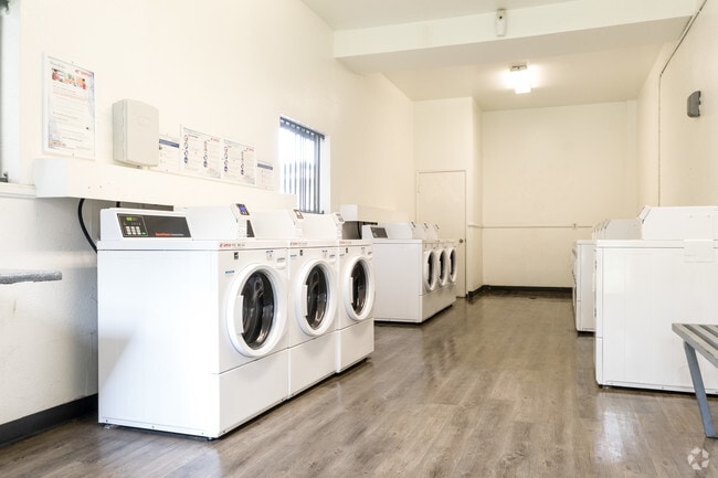Laundry Facilities - Coronado Palms