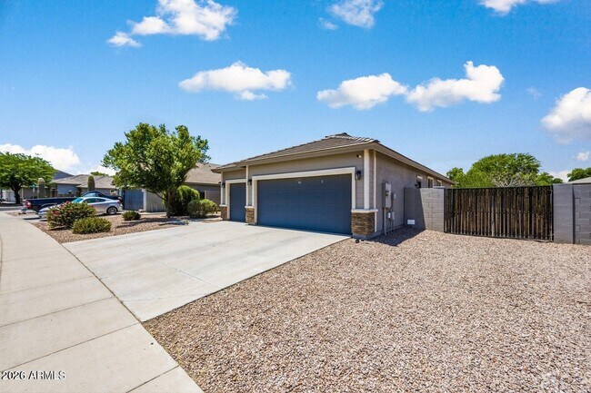 Building Photo - 34634 N Appaloosa Way