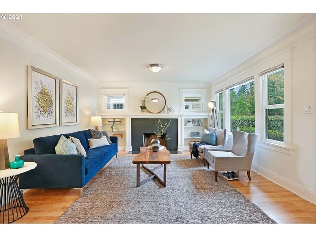 Building Photo - 3298 NE Alameda St