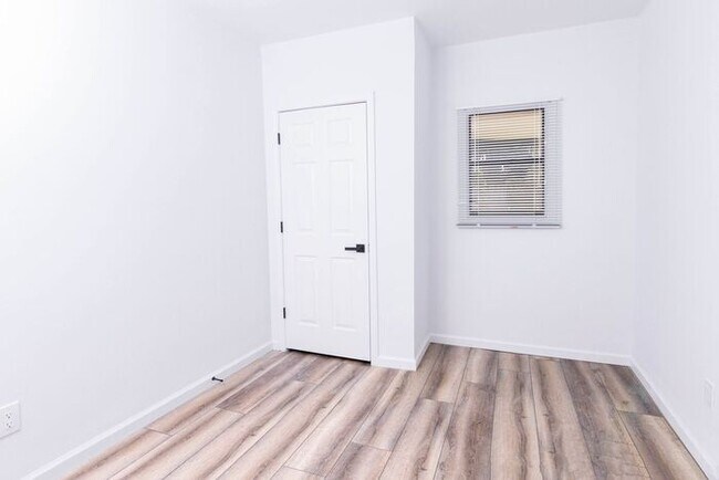 Building Photo - Experience the best of Decatur from the he...