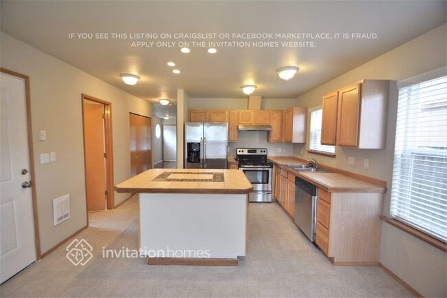 Foto del edificio - 409 Pine Ave