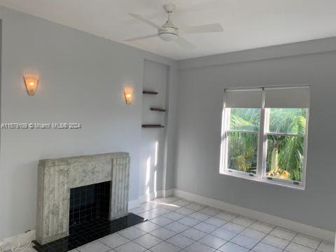 Building Photo - 2421 Lake Pancoast Dr