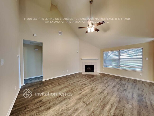 Foto del edificio - 308 Glade Bridge Ln