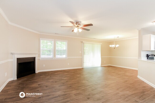 Building Photo - 3436 Covington Oaks Dr