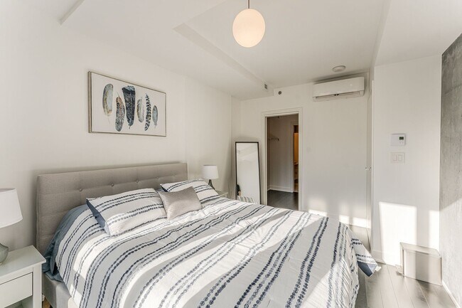 Photo du bâtiment - 1211 Drummond St