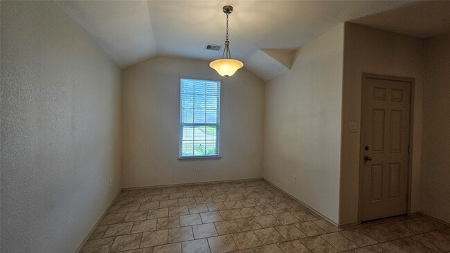 Building Photo - 23707 Water Hickory Dr