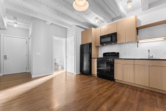 Foto del edificio - 5718 N Winthrop Ave
