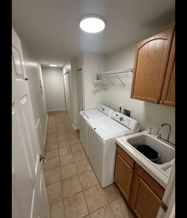 Foto del edificio - 44783 Marigold Dr