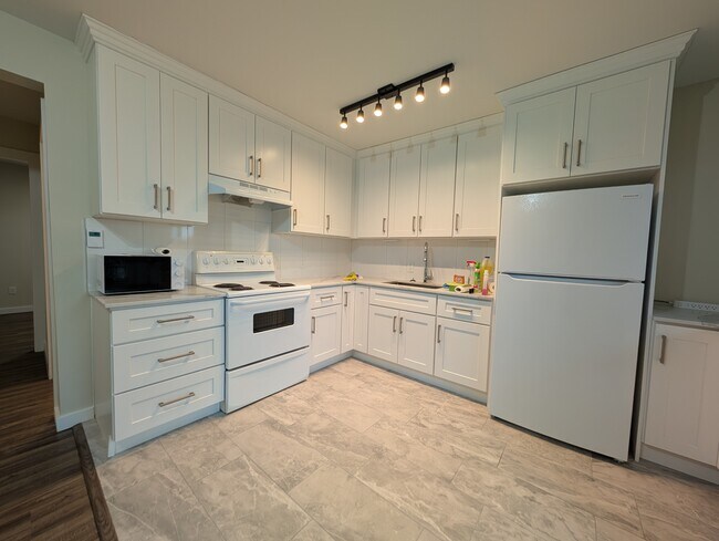 Photo du bâtiment - 2346 Dawes Hill Rd