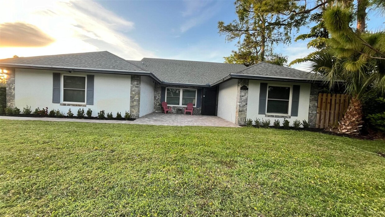 Foto principal - Barberry Drive, Wellington, FL 33414 - 3 B...