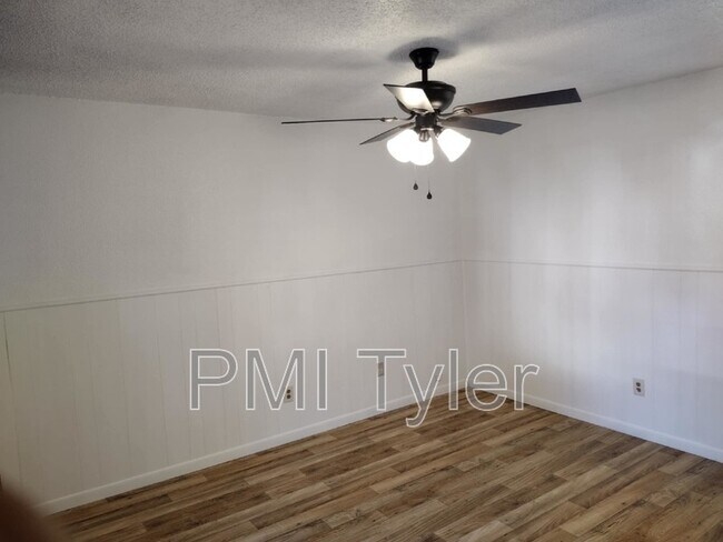 Foto del edificio - 704 Wilson St