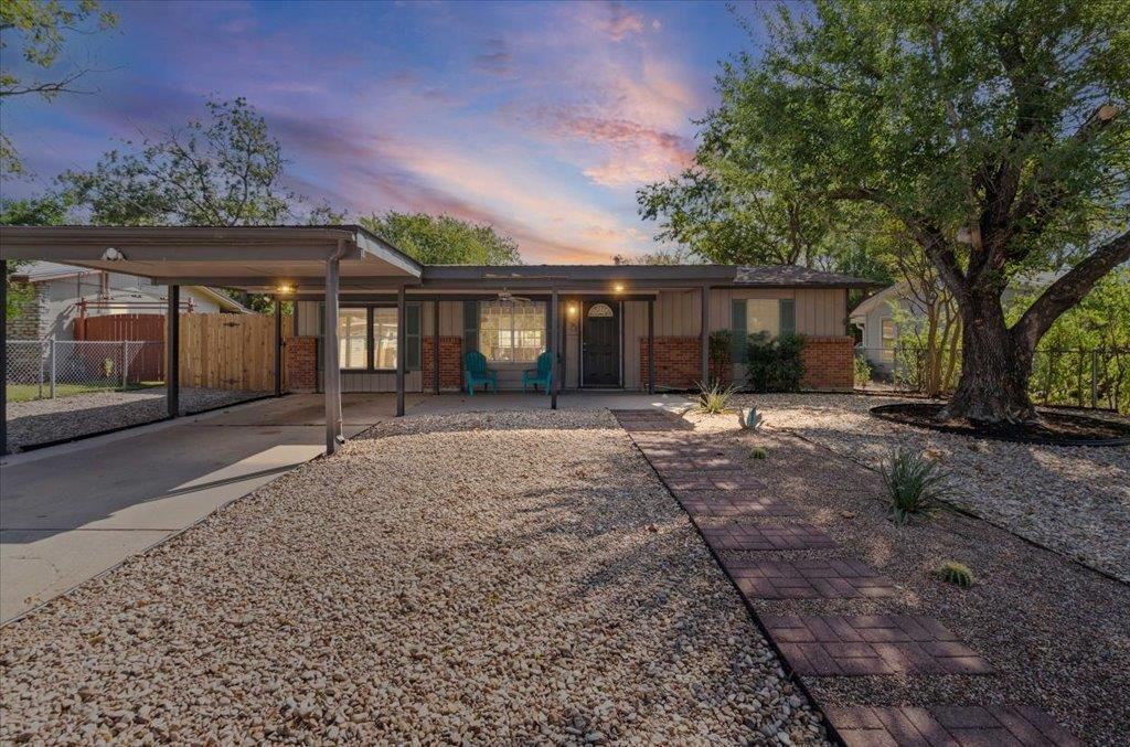 Foto principal - 7707 Watson St