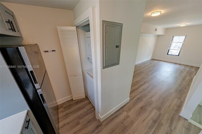 Foto del edificio - 618 SW 21st Ave