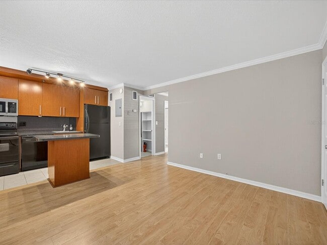 Foto del edificio - 2507 E Central Blvd