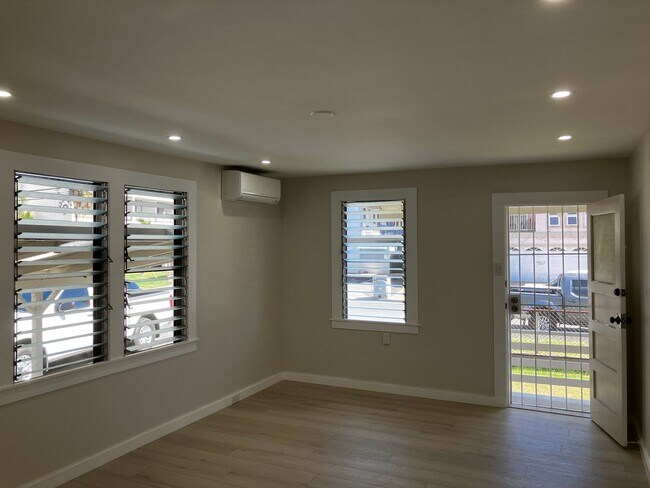 Foto del edificio - 726 Hausten St
