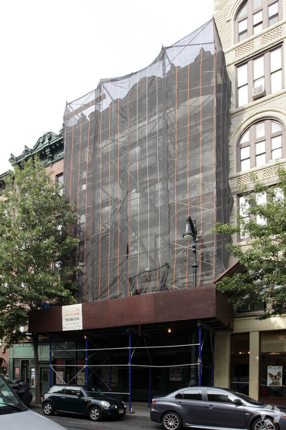 Primary Photo - 57 W Eighth St