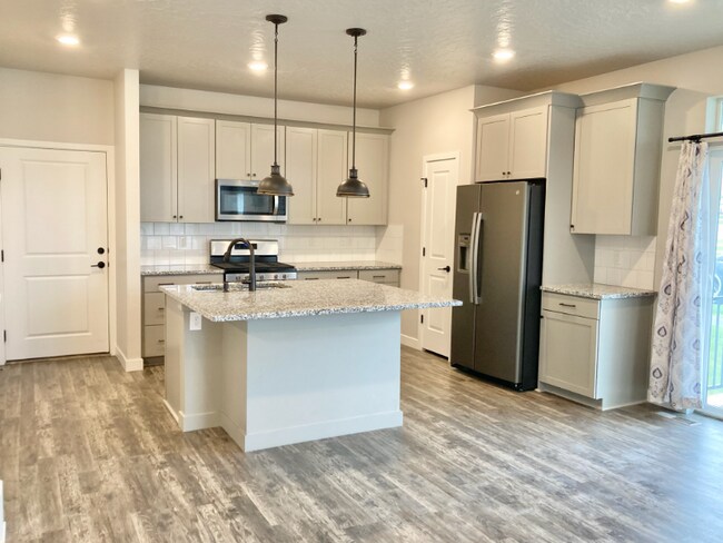 Building Photo - 4284 Bromwell Ct