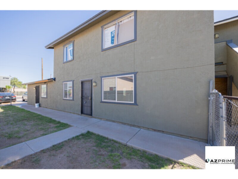 Foto principal - Embrace Comfort and Elegance in this Pristine 3/2 Apartment in Phoenix.