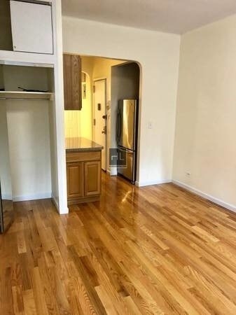 Building Photo - 1057 1st Avenue