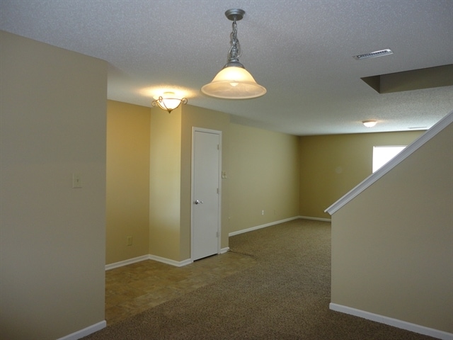 Building Photo - 920 Belvedere Dr