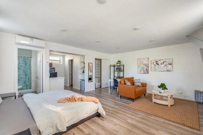 Building Photo - 116 Alta Mesa Dr