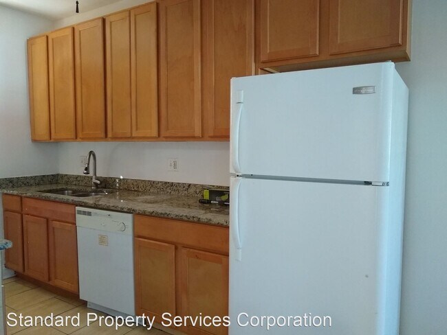 Building Photo - 2 br, 1 bath House - 2133 Howard St. Unit 2