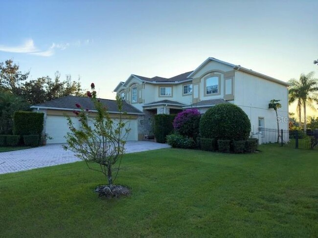 Building Photo - 6096 Lake Melrose Dr