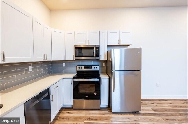Foto del edificio - 6400-10-6410 Haverford Ave