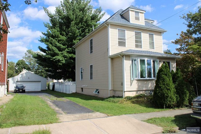 Primary Photo - 10 Cedar St
