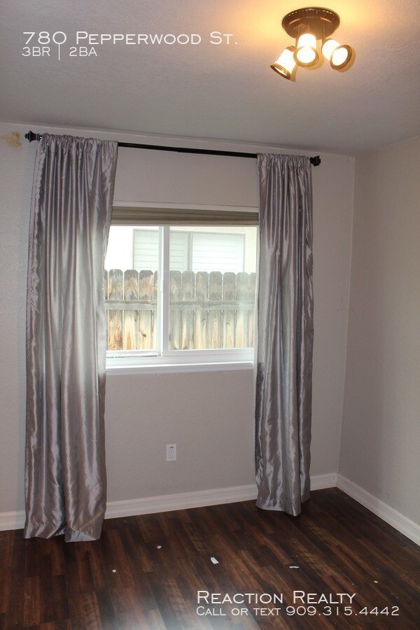 Foto del edificio - 780 Pepperwood St