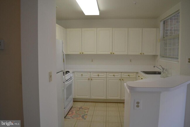 Building Photo - 45091 Brae Terrace