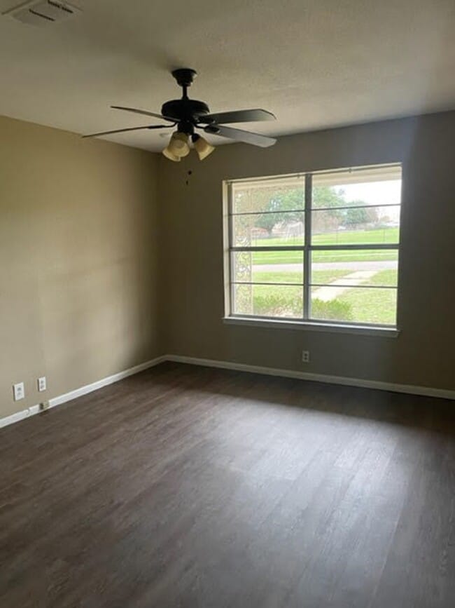 Building Photo - 2830 Clark Ln