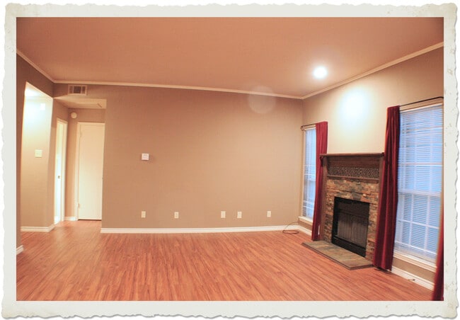 Building Photo - 1700 Amelia Ct