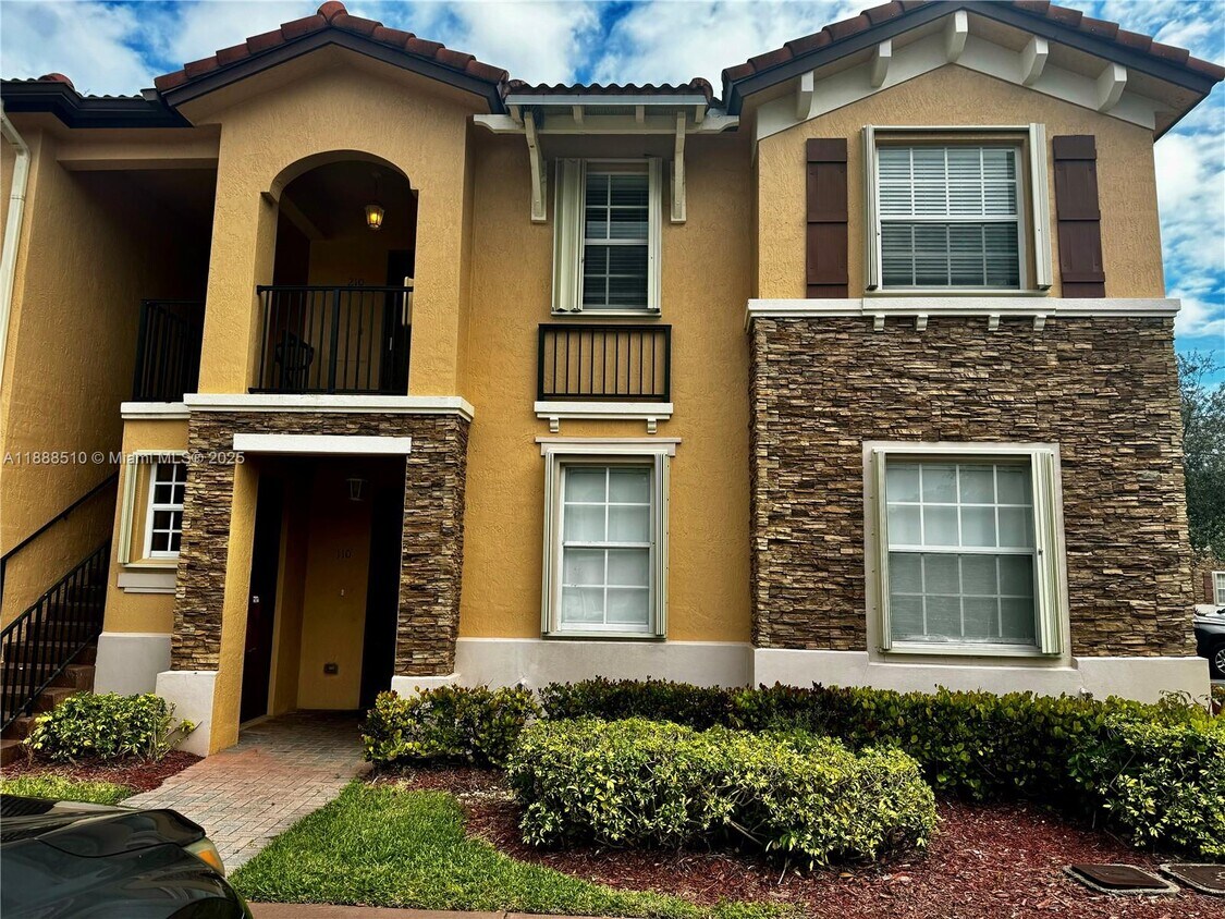 Foto principal - 1480 NE 33rd Ave