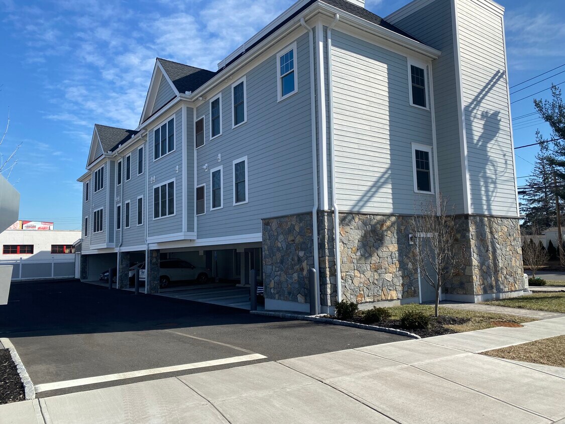 Foto del edificio - 314 Bridgeport Ave