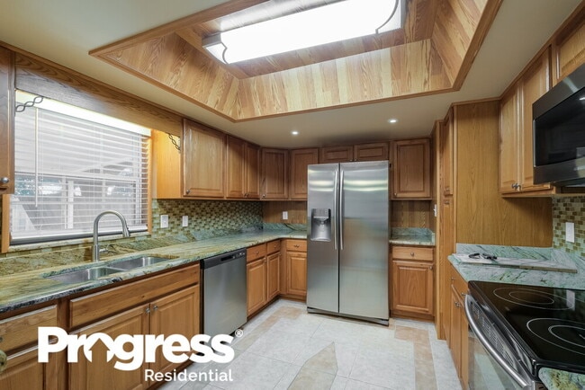 Building Photo - 4008 Windtree Dr