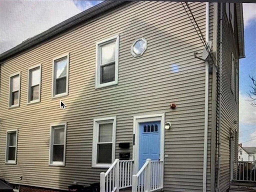 107 Medford St Unit 3, Malden, MA 02148 Condo for Rent in Malden, MA